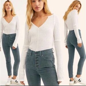 Free People We The Free Sun Chaser Cords in Morning Wave Button Fly Jeans Sz 26